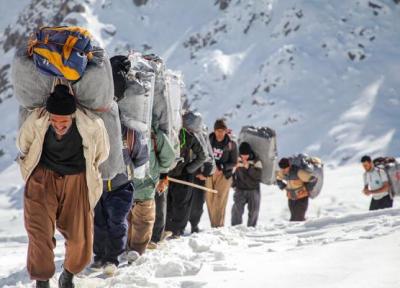 قطعات خودرو بر دوش کولبران؛ لیست واردات کولبری و ملوانی گسترده تر شد قطعات خودرو بر دوش کولبران؛ لیست واردات کولبری و ملوانی گسترده تر شد